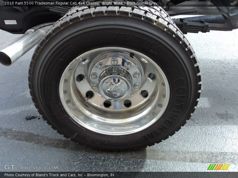 Bright White / Black/Diesel Gray 2018 Ram 5500 Tradesman Regular Cab 4x4 Chassis