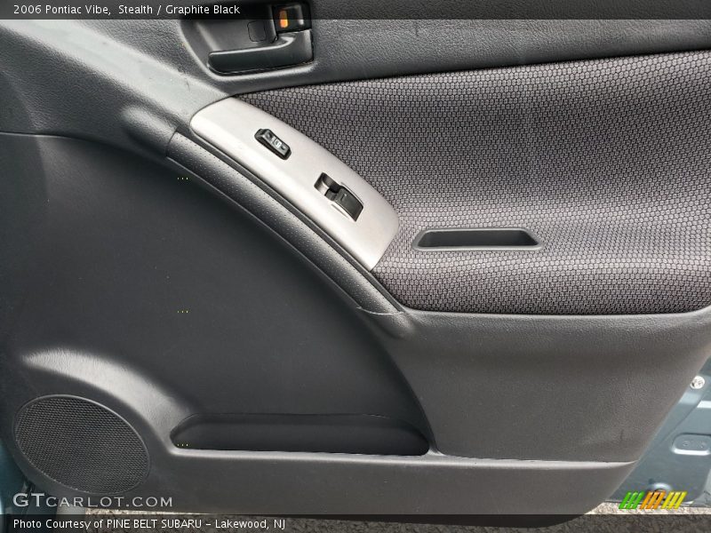 Stealth / Graphite Black 2006 Pontiac Vibe