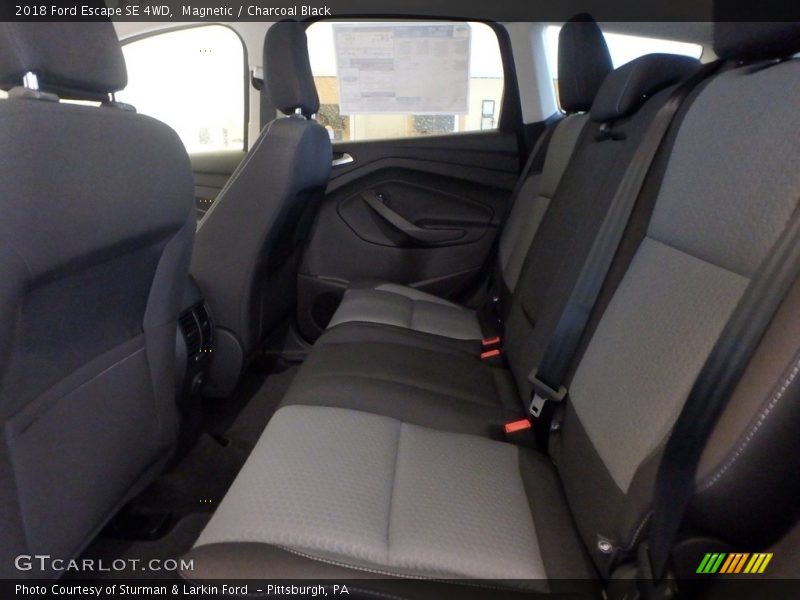 Magnetic / Charcoal Black 2018 Ford Escape SE 4WD