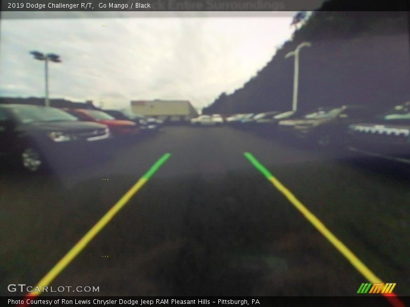 Go Mango / Black 2019 Dodge Challenger R/T