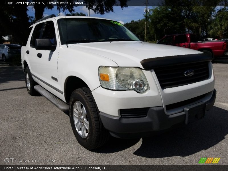 Oxford White / Camel 2006 Ford Explorer XLS