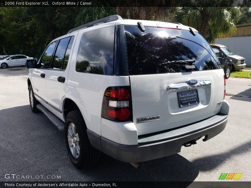 Oxford White / Camel 2006 Ford Explorer XLS