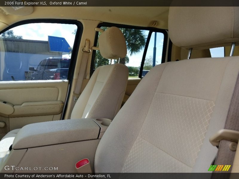 Oxford White / Camel 2006 Ford Explorer XLS