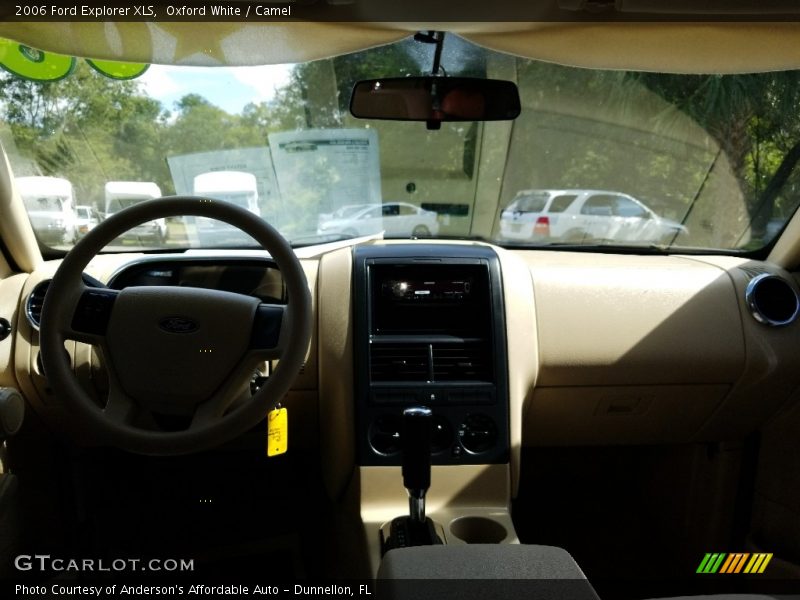 Oxford White / Camel 2006 Ford Explorer XLS
