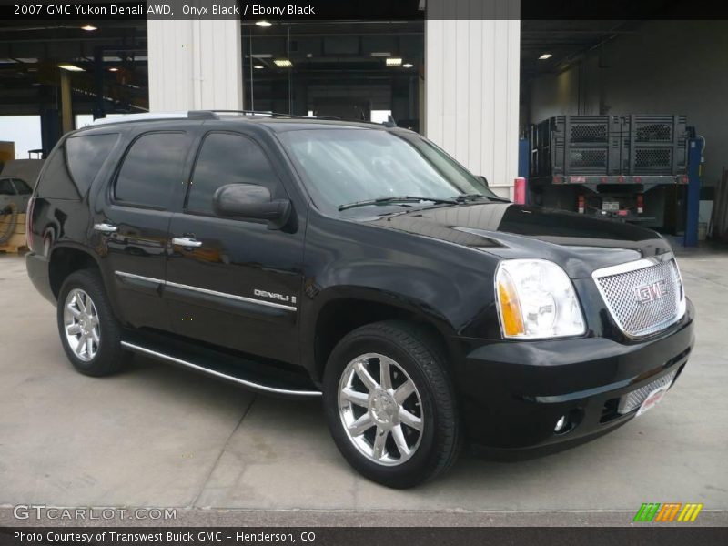 Onyx Black / Ebony Black 2007 GMC Yukon Denali AWD