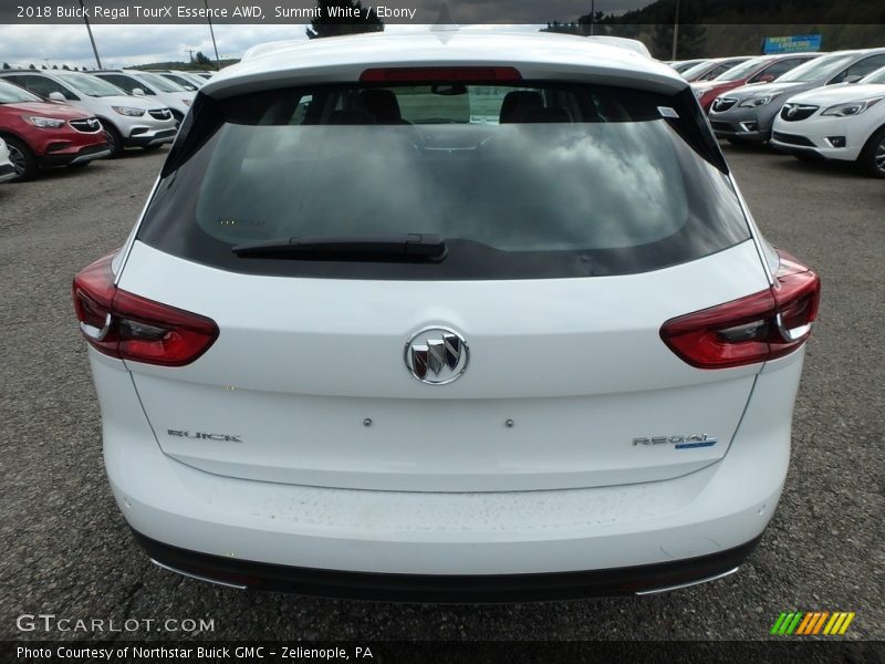 Summit White / Ebony 2018 Buick Regal TourX Essence AWD