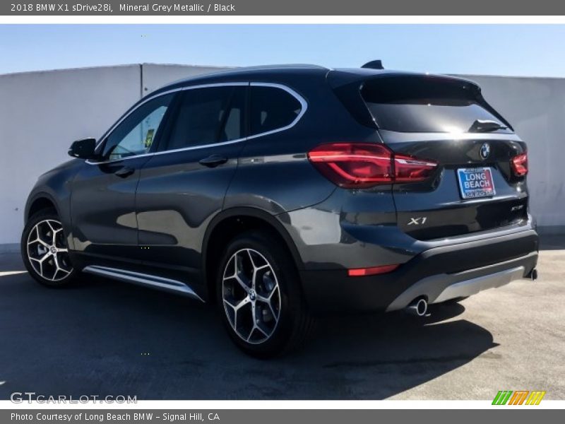 Mineral Grey Metallic / Black 2018 BMW X1 sDrive28i