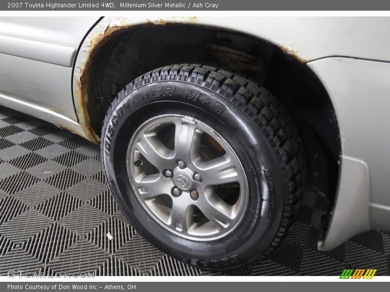 Millenium Silver Metallic / Ash Gray 2007 Toyota Highlander Limited 4WD