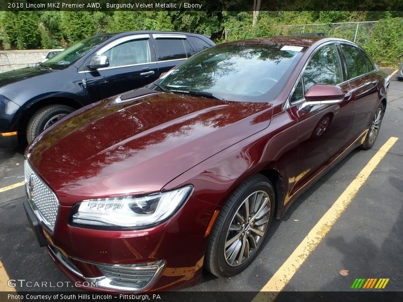 Front 3/4 View of 2018 MKZ Premier AWD