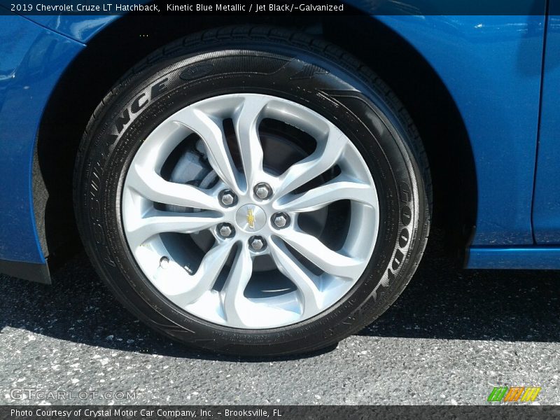 Kinetic Blue Metallic / Jet Black/­Galvanized 2019 Chevrolet Cruze LT Hatchback