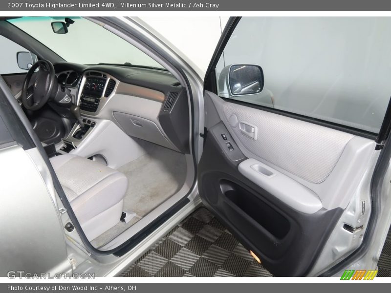 Millenium Silver Metallic / Ash Gray 2007 Toyota Highlander Limited 4WD