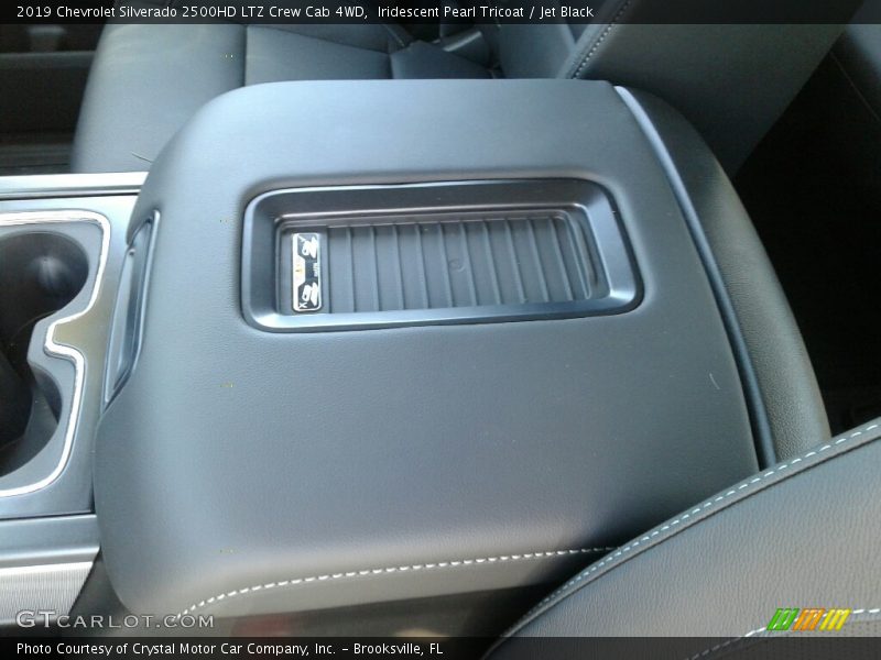 Iridescent Pearl Tricoat / Jet Black 2019 Chevrolet Silverado 2500HD LTZ Crew Cab 4WD
