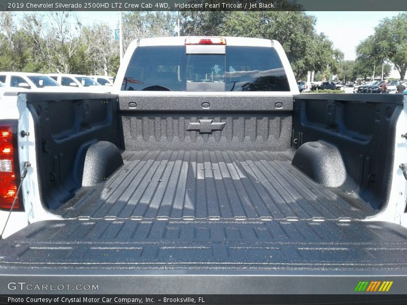 Iridescent Pearl Tricoat / Jet Black 2019 Chevrolet Silverado 2500HD LTZ Crew Cab 4WD
