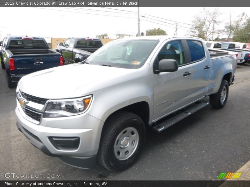 Front 3/4 View of 2019 Colorado WT Crew Cab 4x4