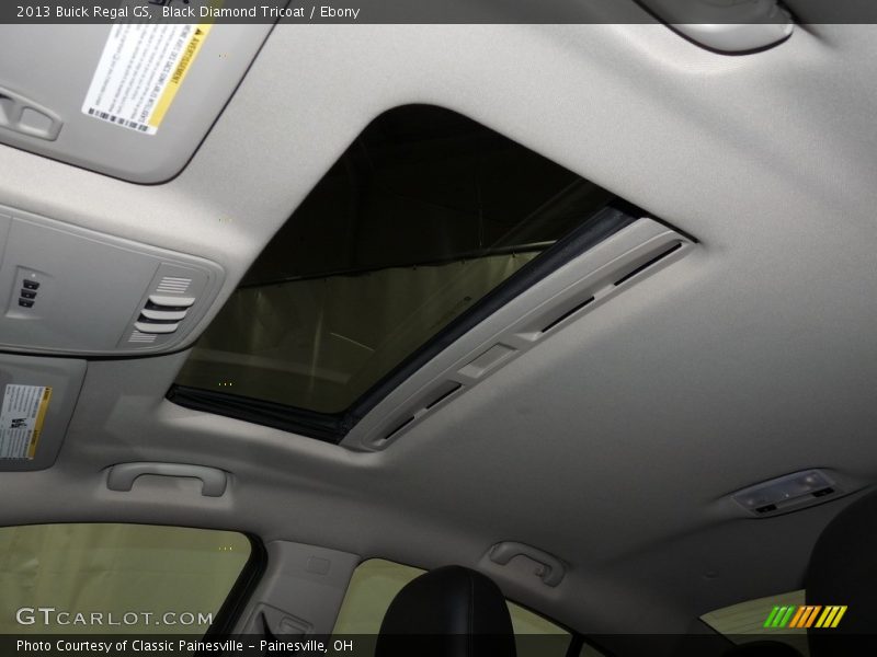 Black Diamond Tricoat / Ebony 2013 Buick Regal GS