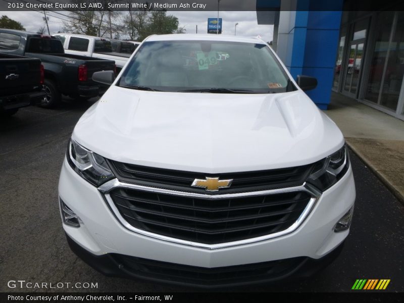 Summit White / Medium Ash Gray 2019 Chevrolet Equinox LS AWD