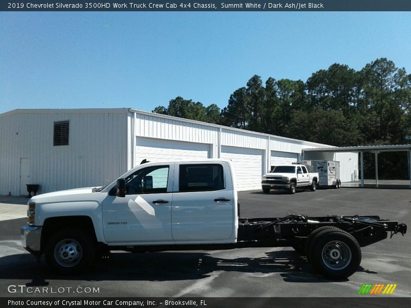 Summit White / Dark Ash/Jet Black 2019 Chevrolet Silverado 3500HD Work Truck Crew Cab 4x4 Chassis