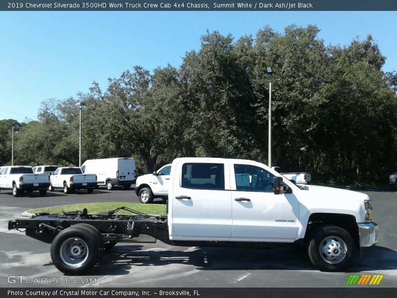 Summit White / Dark Ash/Jet Black 2019 Chevrolet Silverado 3500HD Work Truck Crew Cab 4x4 Chassis