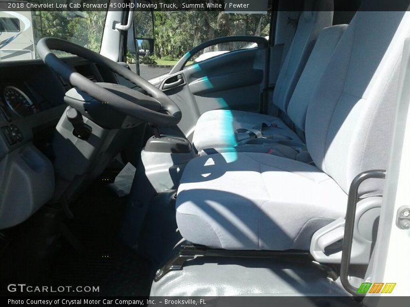 Summit White / Pewter 2018 Chevrolet Low Cab Forward 4500HD Moving Truck