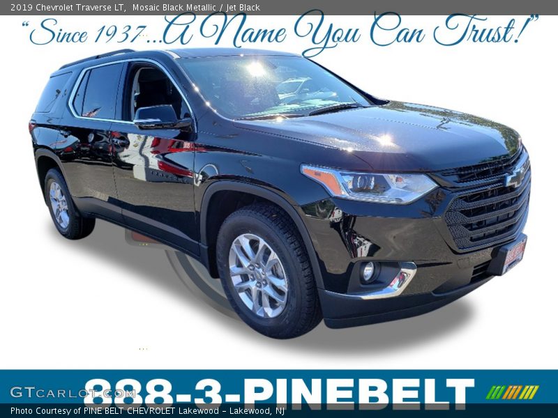 Mosaic Black Metallic / Jet Black 2019 Chevrolet Traverse LT