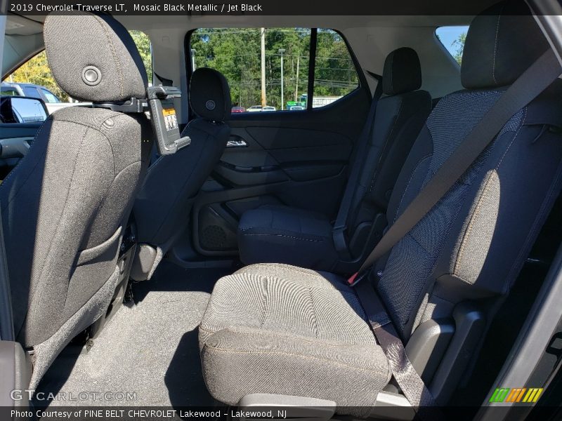Mosaic Black Metallic / Jet Black 2019 Chevrolet Traverse LT