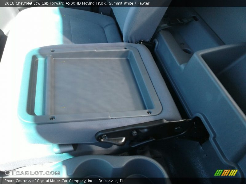 Summit White / Pewter 2018 Chevrolet Low Cab Forward 4500HD Moving Truck