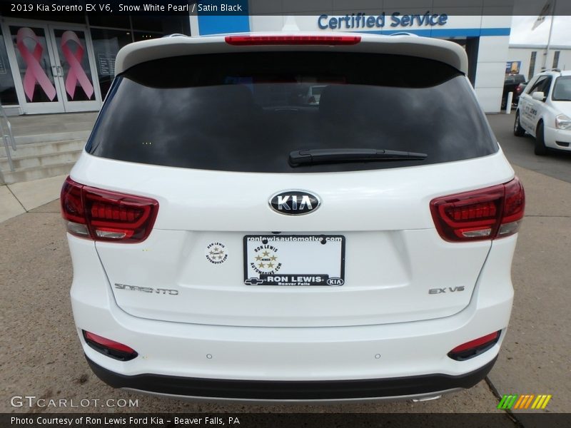 Snow White Pearl / Satin Black 2019 Kia Sorento EX V6