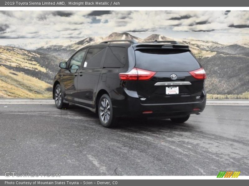 Midnight Black Metallic / Ash 2019 Toyota Sienna Limited AWD