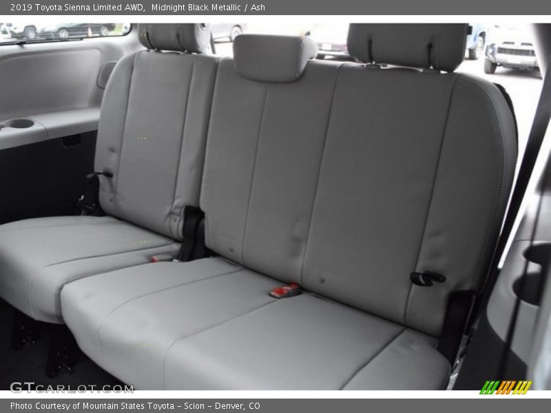 Midnight Black Metallic / Ash 2019 Toyota Sienna Limited AWD