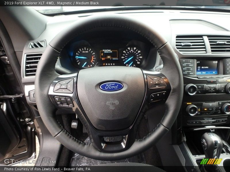 Magnetic / Medium Black 2019 Ford Explorer XLT 4WD