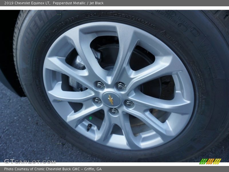 Pepperdust Metallic / Jet Black 2019 Chevrolet Equinox LT