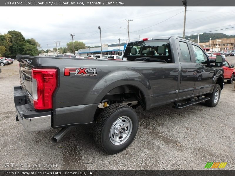  2019 F350 Super Duty XL SuperCab 4x4 Magnetic