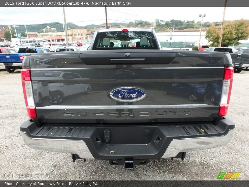 Magnetic / Earth Gray 2019 Ford F350 Super Duty XL SuperCab 4x4