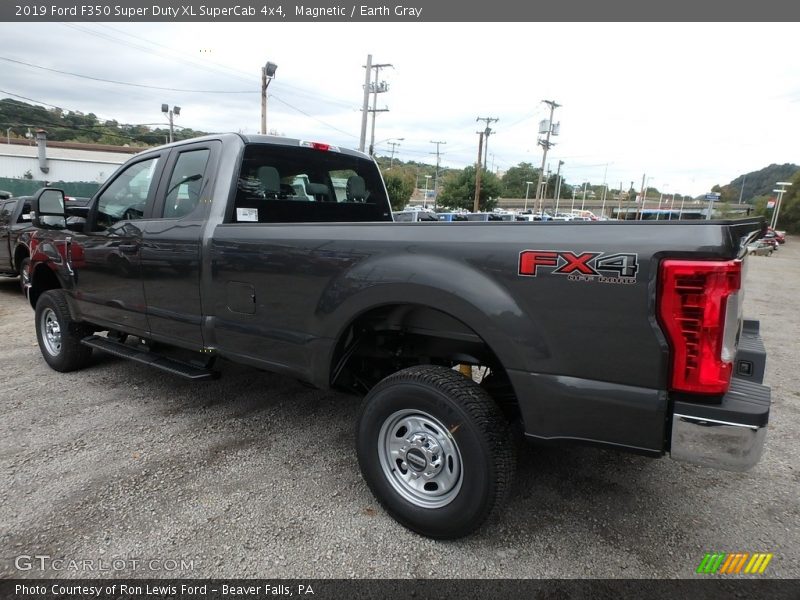 Magnetic / Earth Gray 2019 Ford F350 Super Duty XL SuperCab 4x4