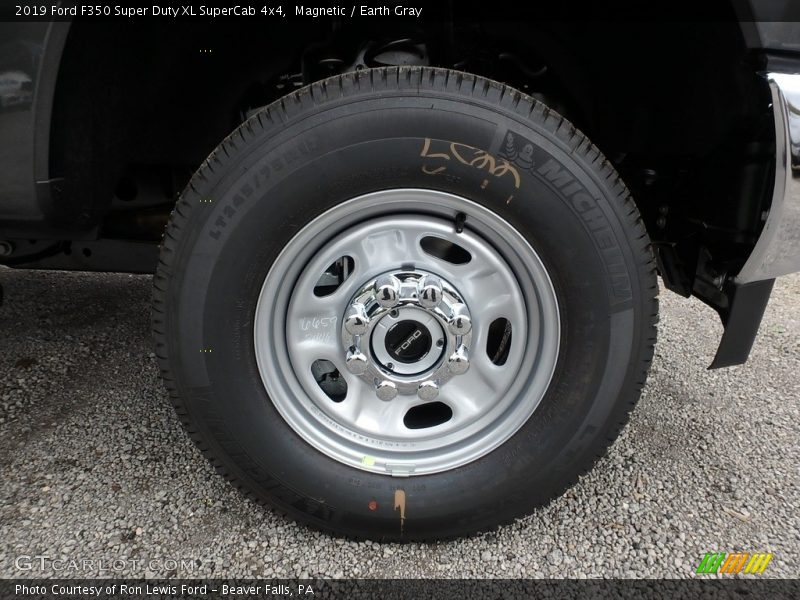  2019 F350 Super Duty XL SuperCab 4x4 Wheel