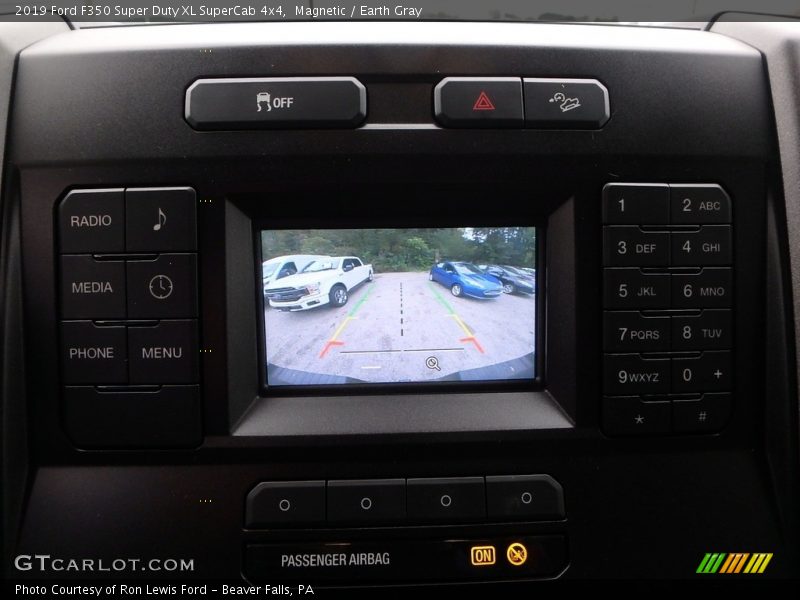 Controls of 2019 F350 Super Duty XL SuperCab 4x4