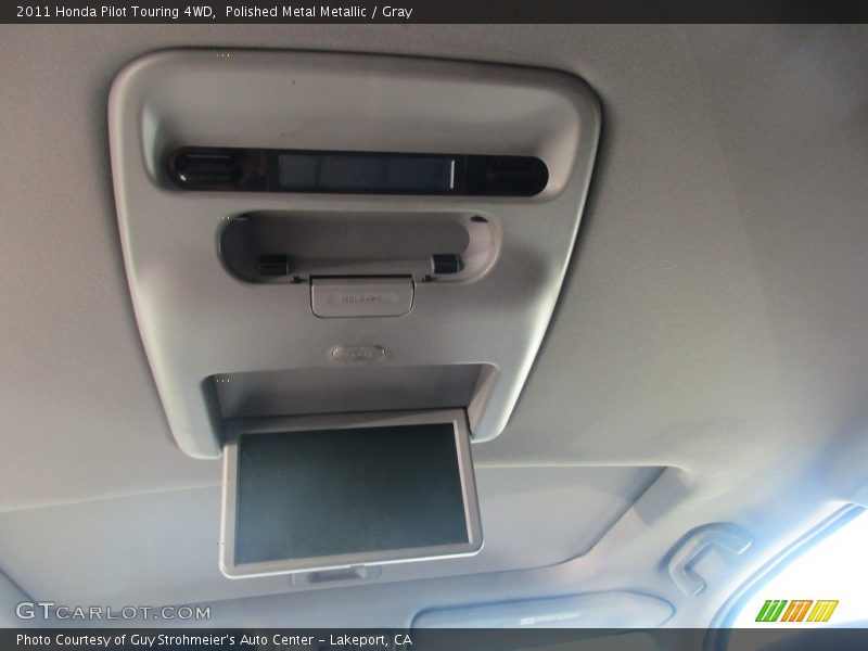 Polished Metal Metallic / Gray 2011 Honda Pilot Touring 4WD