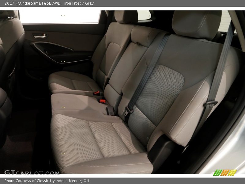 Iron Frost / Gray 2017 Hyundai Santa Fe SE AWD