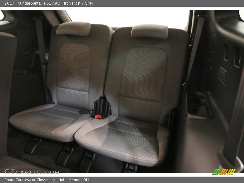 Iron Frost / Gray 2017 Hyundai Santa Fe SE AWD