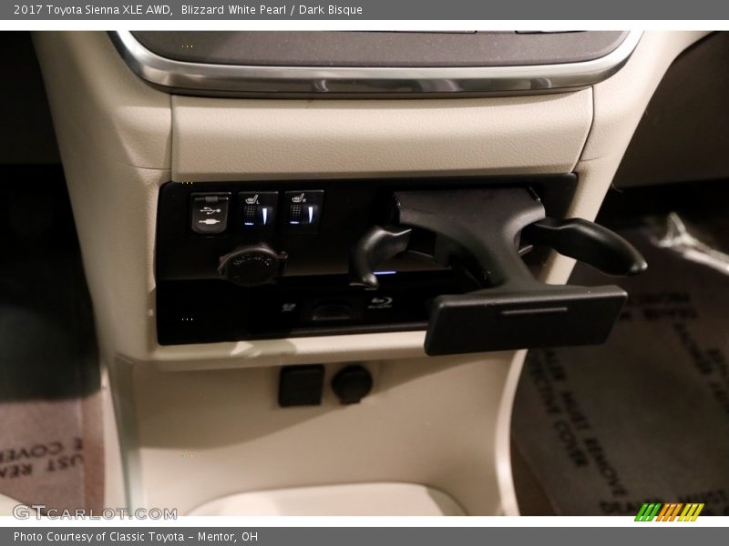 Blizzard White Pearl / Dark Bisque 2017 Toyota Sienna XLE AWD