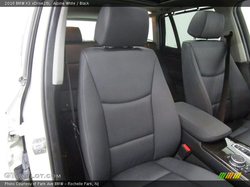 Alpine White / Black 2016 BMW X3 xDrive28i