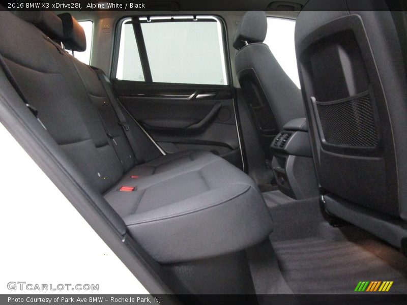 Alpine White / Black 2016 BMW X3 xDrive28i