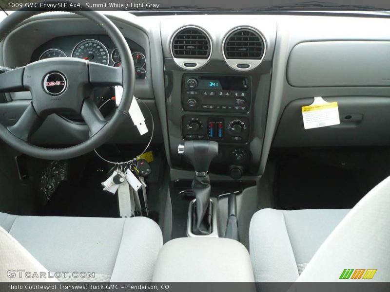 Summit White / Light Gray 2009 GMC Envoy SLE 4x4