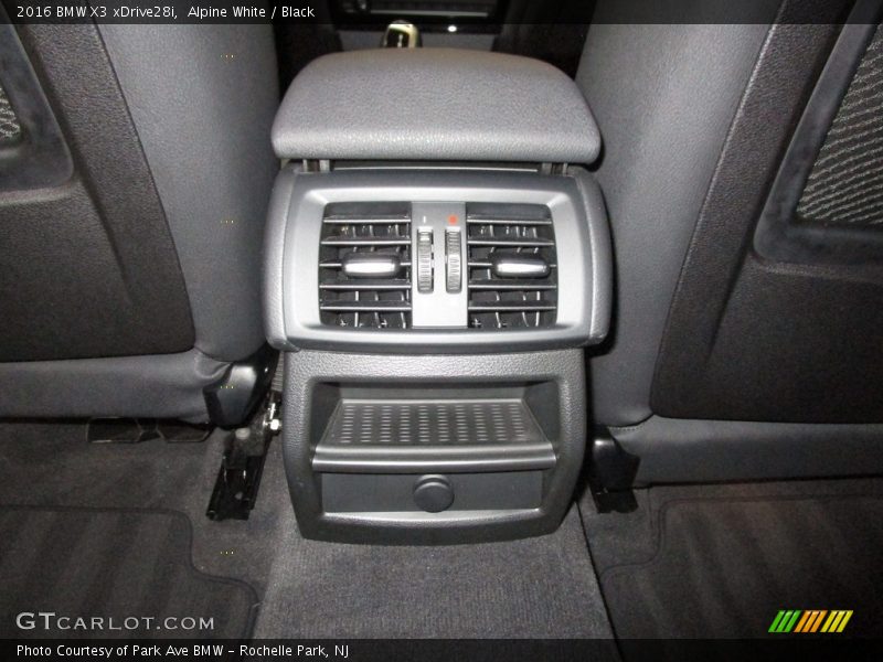 Alpine White / Black 2016 BMW X3 xDrive28i