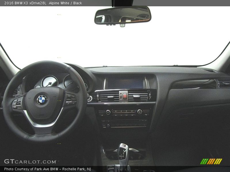Alpine White / Black 2016 BMW X3 xDrive28i