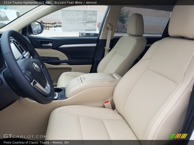 Blizzard Pearl White / Almond 2019 Toyota Highlander XLE AWD