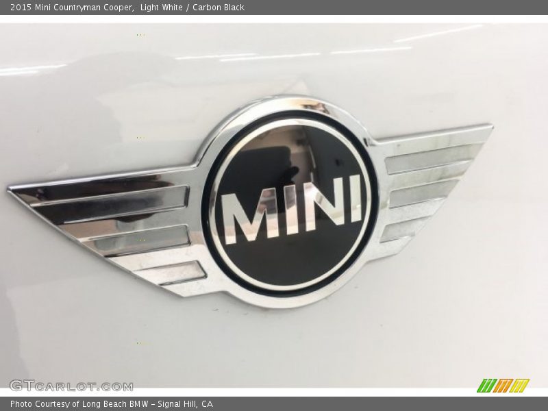 Light White / Carbon Black 2015 Mini Countryman Cooper