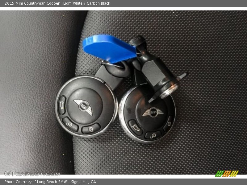 Light White / Carbon Black 2015 Mini Countryman Cooper