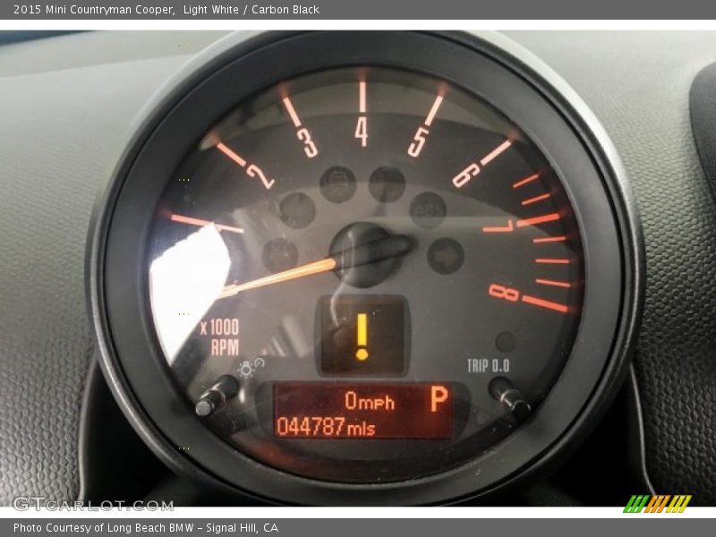 Light White / Carbon Black 2015 Mini Countryman Cooper
