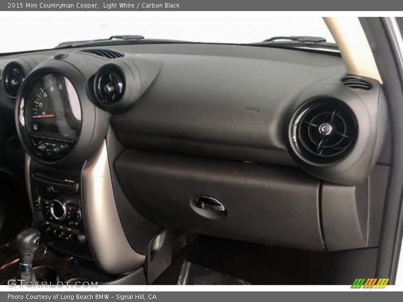 Light White / Carbon Black 2015 Mini Countryman Cooper